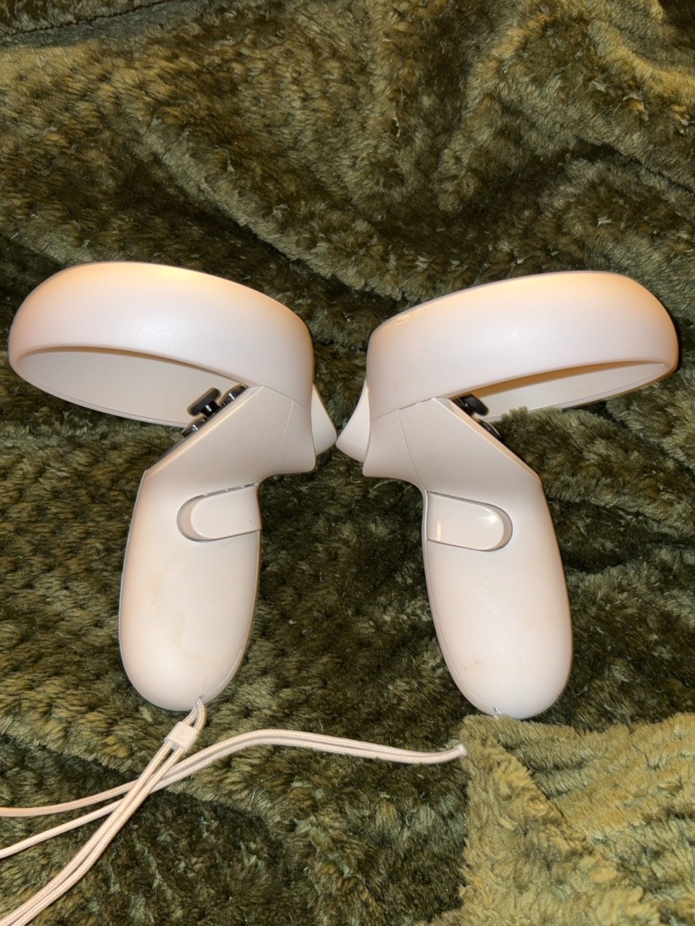 Meta quest 2 VR set - Picture 3 of 4